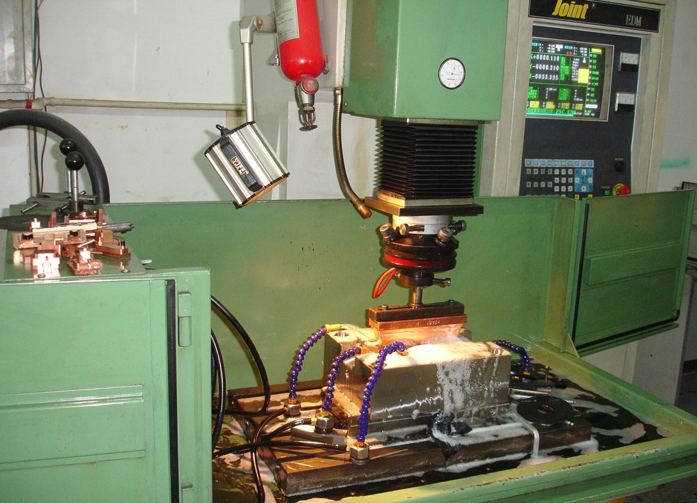 深圳塑膠模具廠(chǎng),深圳市模具廠(chǎng),深圳模具廠(chǎng),深圳模具,深圳塑膠模具