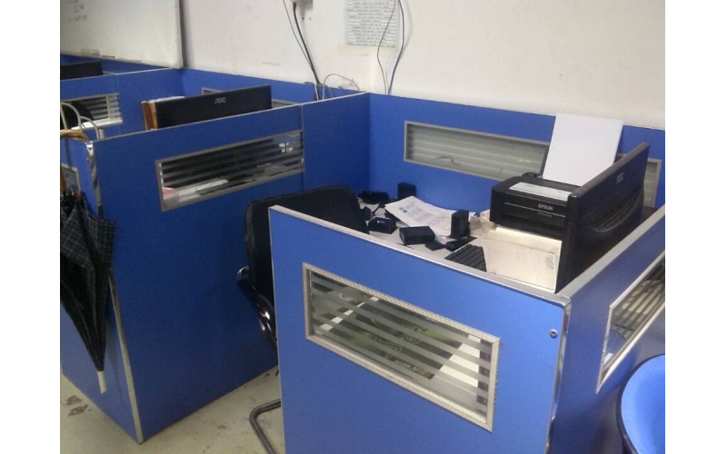 來這里工作已經(jīng)半個月了，已經(jīng)漸漸地習(xí)慣了這里的生活